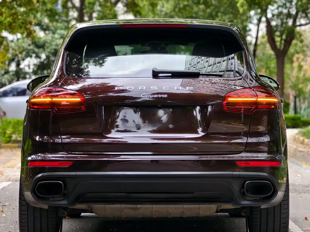 Porsche Cayenne 2015 — фото 7