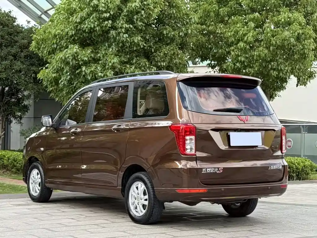 Wuling Hongguang 2019