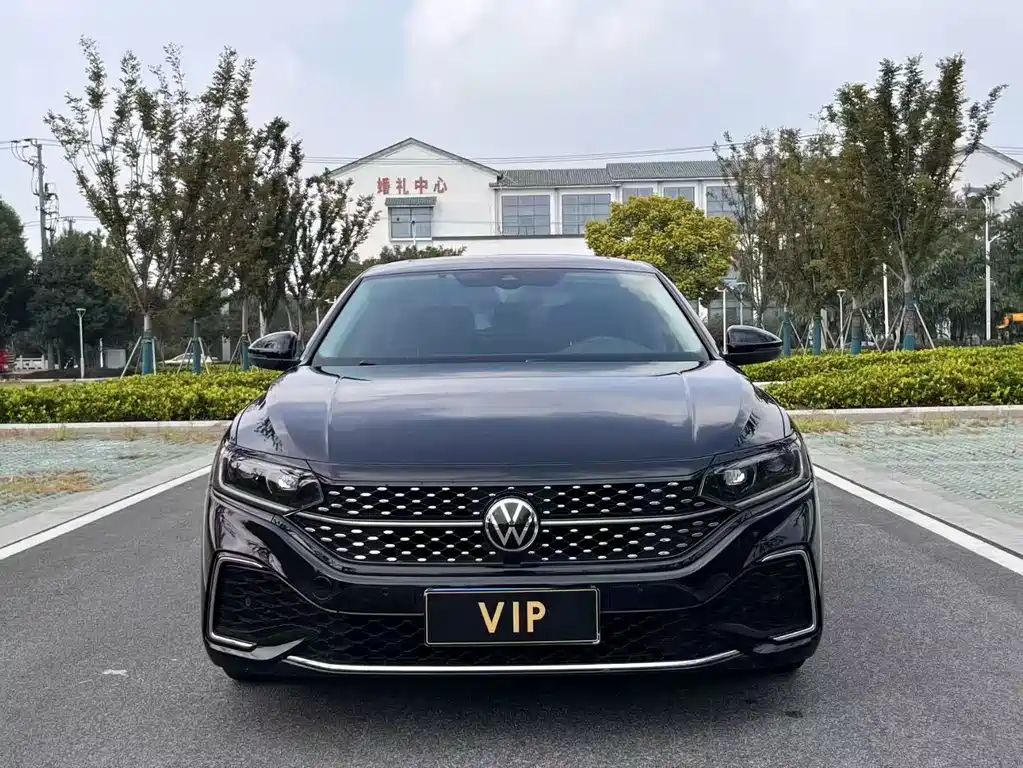 Volkswagen Passat 2022