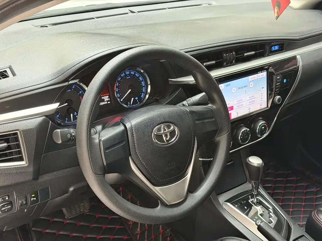 Toyota Corolla 2015 — фото 8
