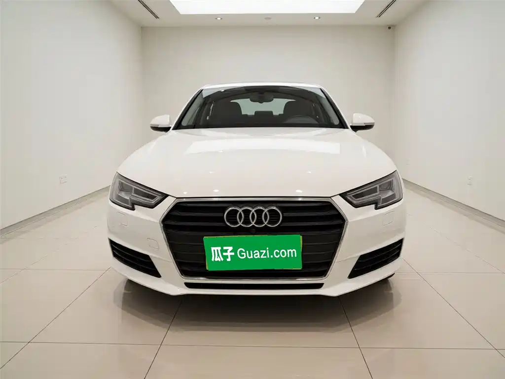 Audi A4L 2017 — фото 24