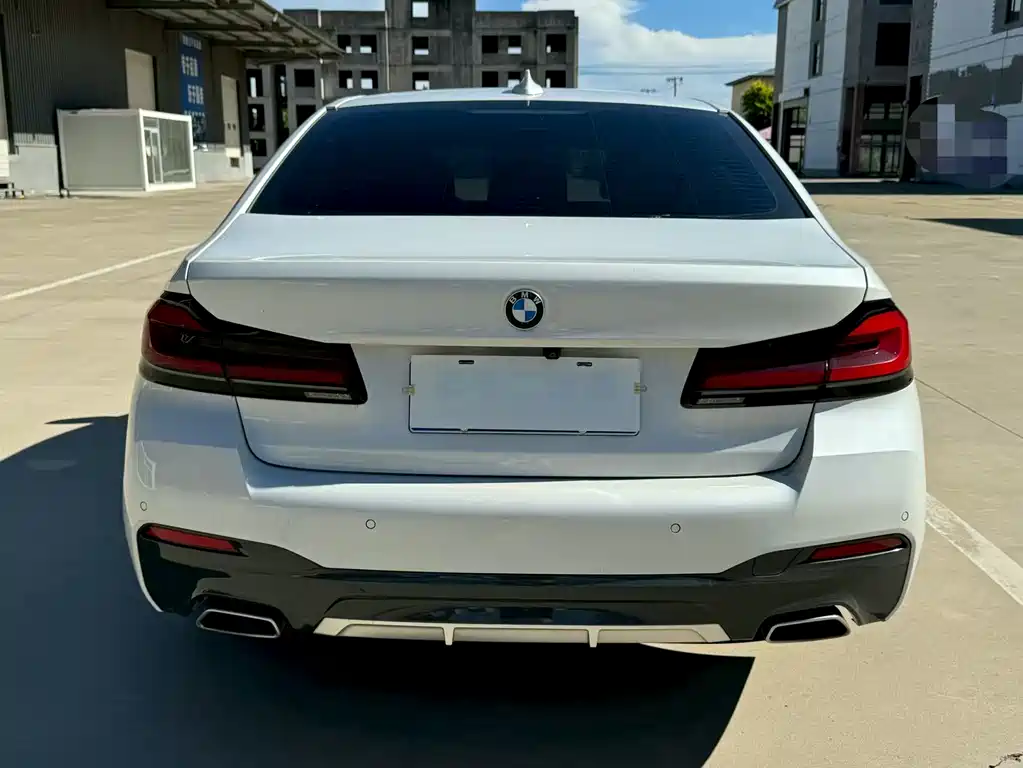 BMW 5 Series 2023