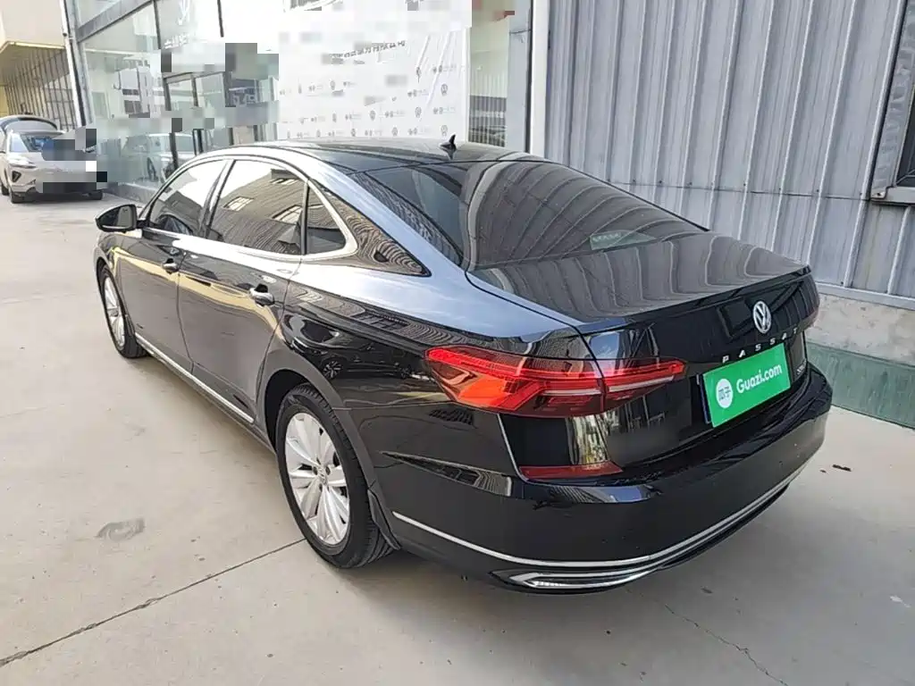 Volkswagen Passat 2019 — фото 5