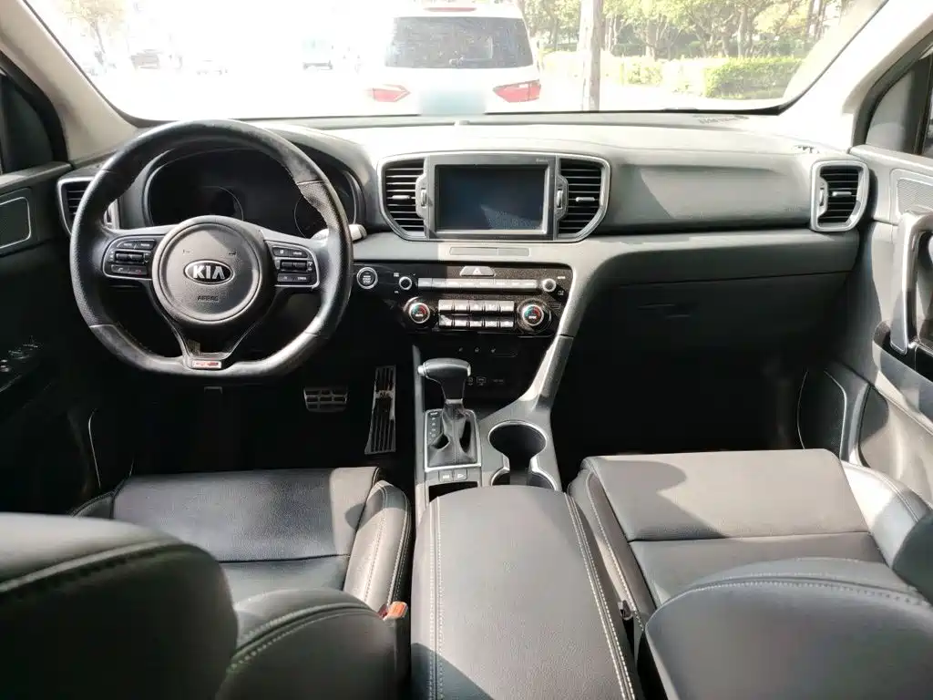 Kia KX5 2016 — фото 6