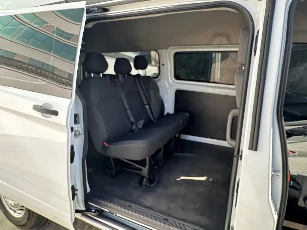Ford Transit 2020 — фото 13