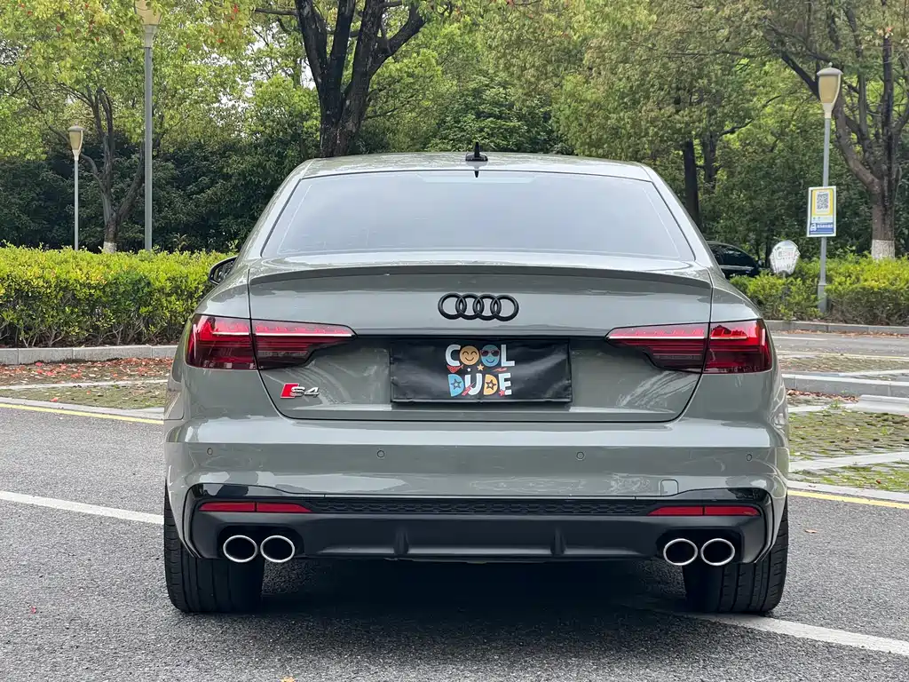 Audi S4 2023 — фото 16