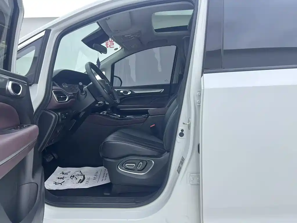 GAC Motor Trumpchi M6 2025