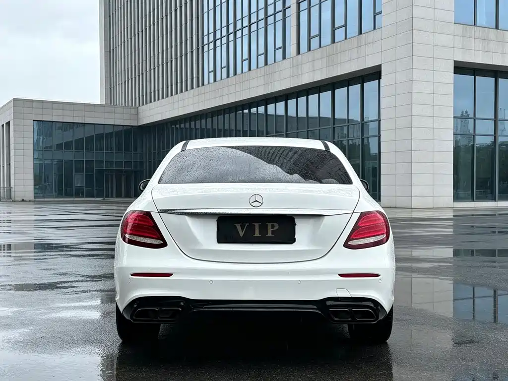 Mercedes-Benz E-Class 2019 — фото 8