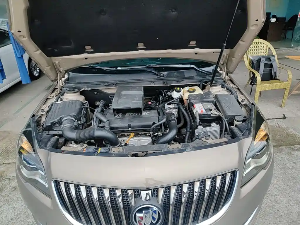 Buick Regal 2017 — фото 20