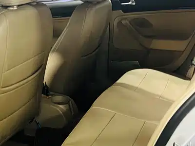 Volkswagen Sagitar 2010