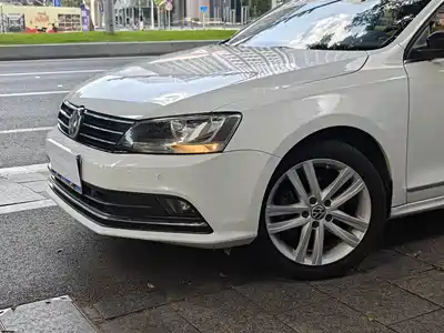 Volkswagen Sagitar 2018
