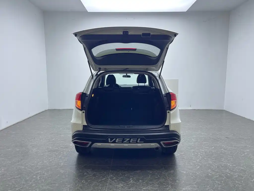 Honda Vezel 2016