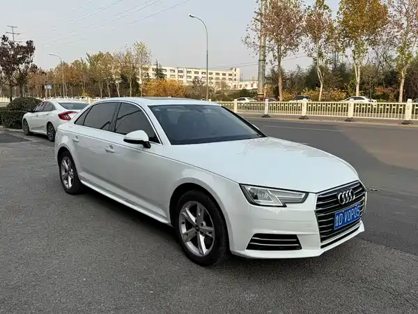 Audi A4L 2018