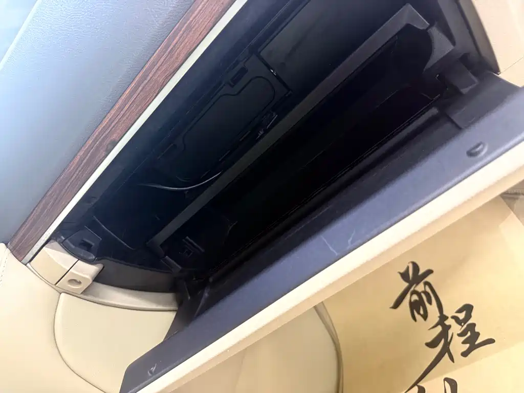 Toyota Land Cruiser 2015 — фото 30