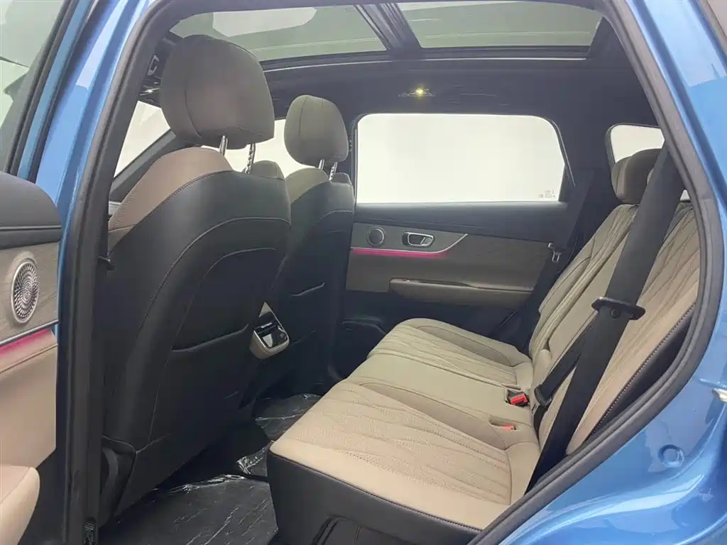 Chery Tiggo 8 PLUS C-DM 2025 — фото 12