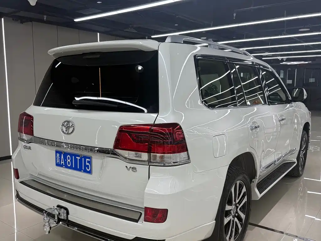 Toyota Land Cruiser 2015 — фото 6