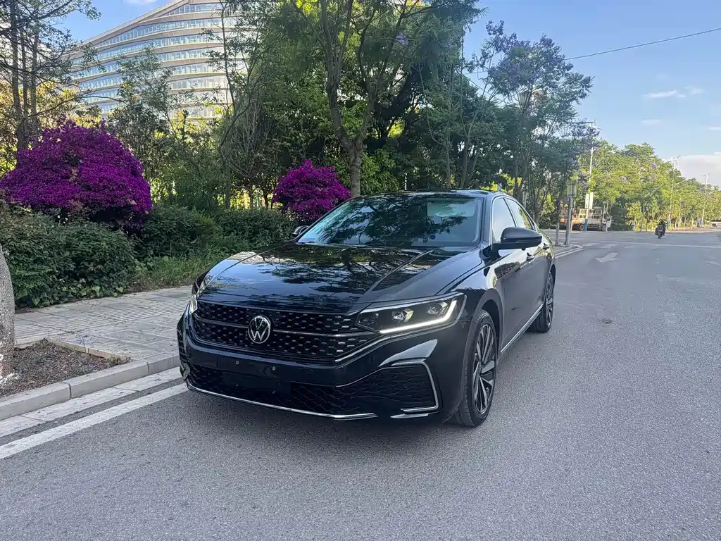 Volkswagen Passat 2022
