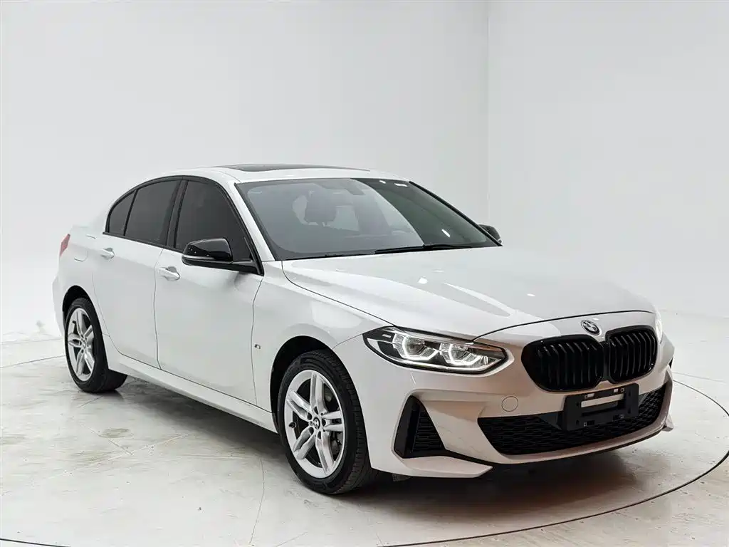 BMW 1 Series 2021