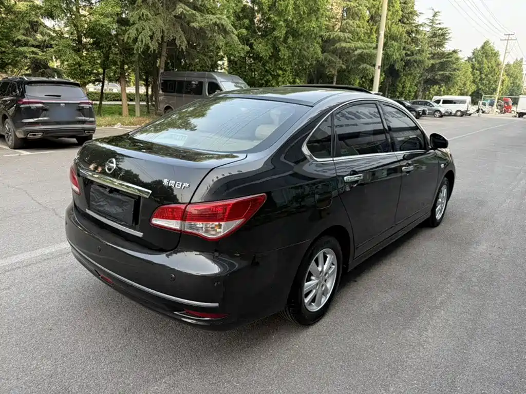 Nissan Sylphy 2018 — фото 25