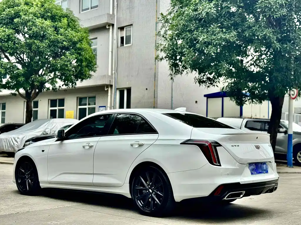 Cadillac CT4 2021 — фото 19