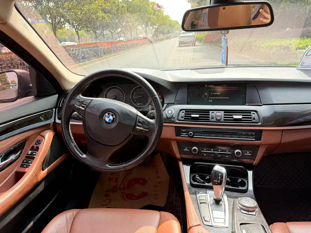 BMW 5 Series 2013 — фото 14