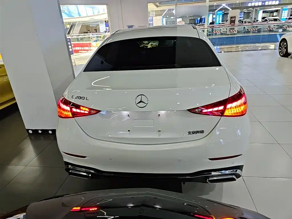 Mercedes-Benz C-Class 2023 — фото 6