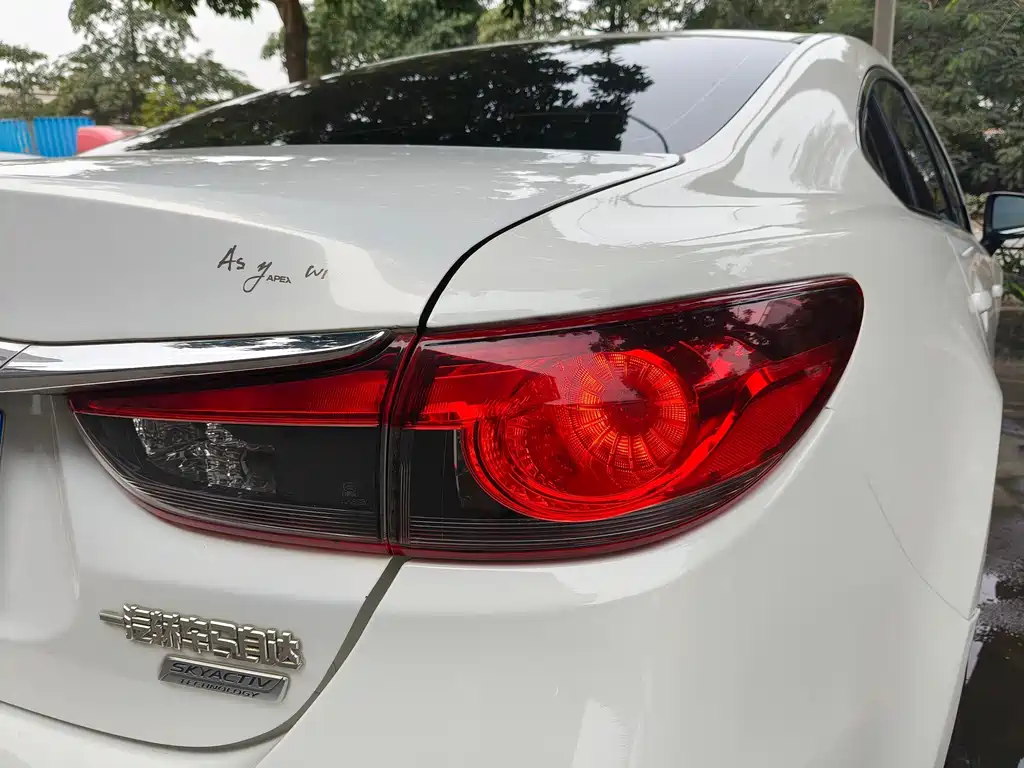 Mazda Atenza 2015 — фото 13