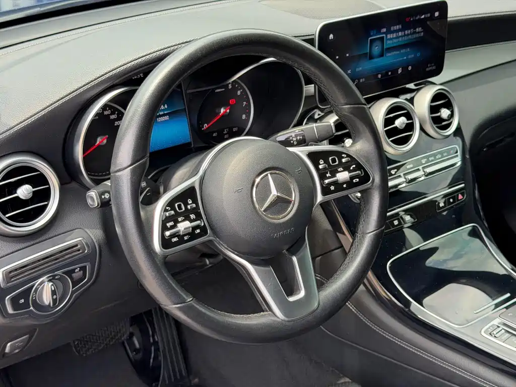 Mercedes-Benz GLC 2020 — фото 17