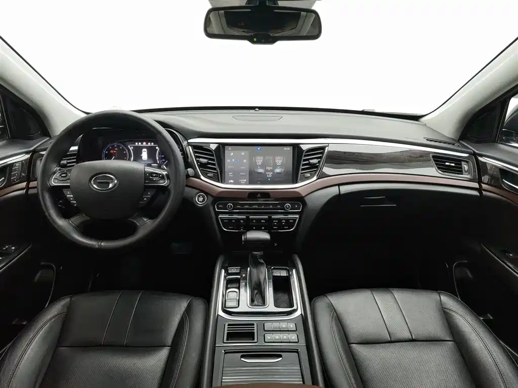 GAC Motor Trumpchi GS8 2018 — фото 5