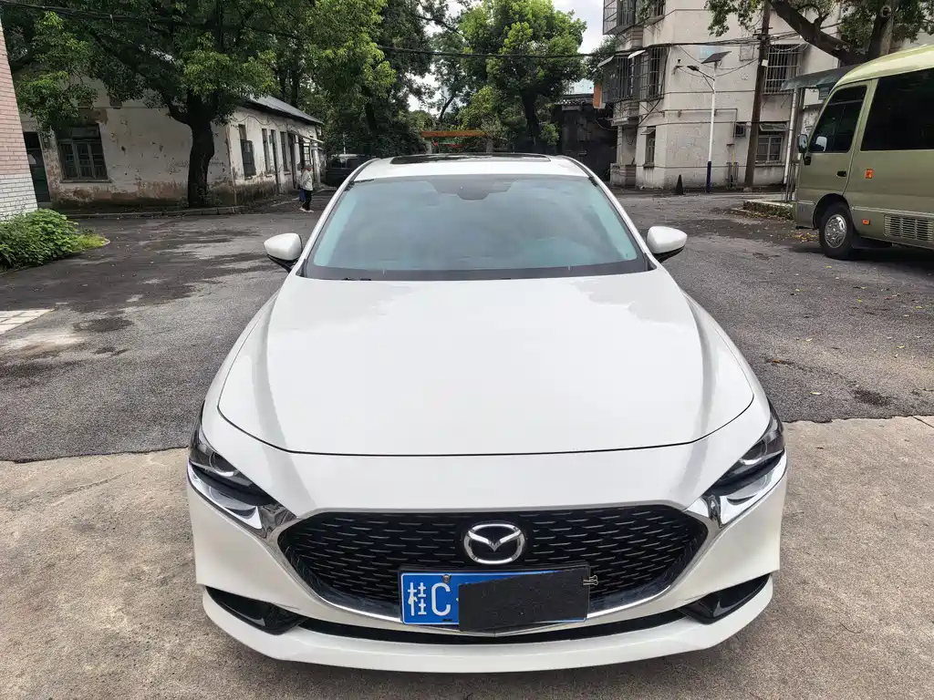 Mazda 3 Axela 2023