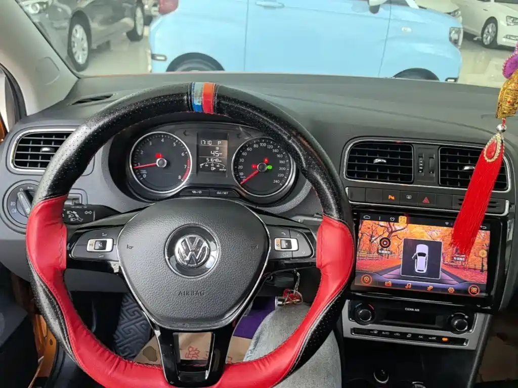 Volkswagen Polo 2019 — фото 10