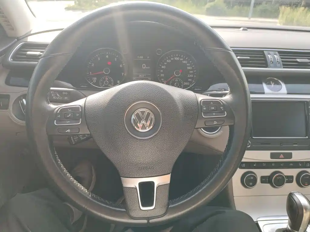 Volkswagen Magotan 2015