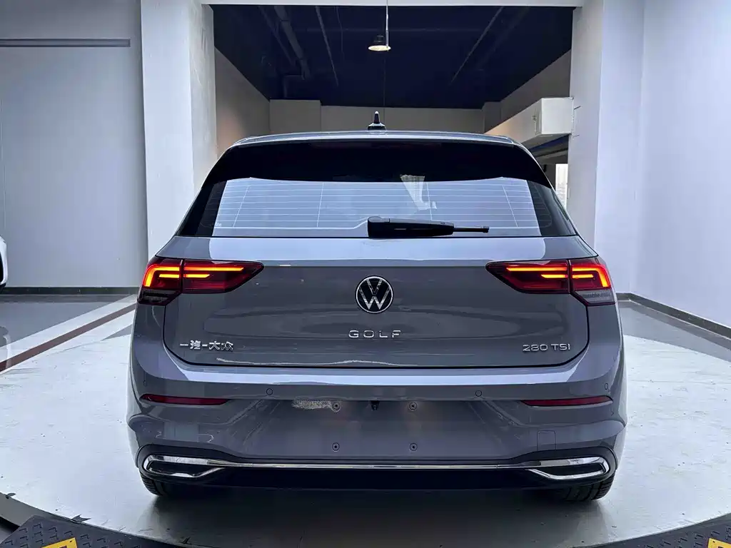 Volkswagen Golf 2022