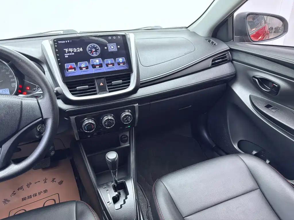 Toyota Yaris L 2017