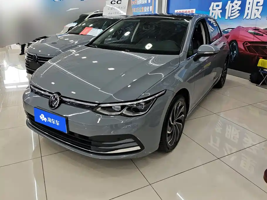 Volkswagen Golf 2025