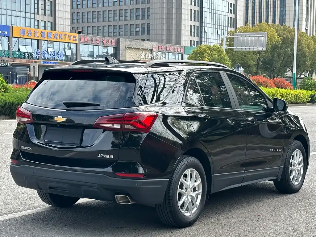 Chevrolet Equinox 2022 — фото 6