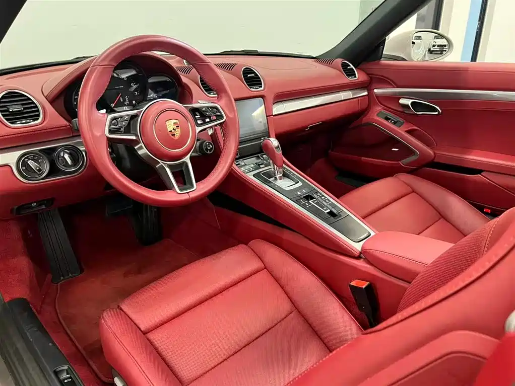 Porsche 718 2025 — фото 10