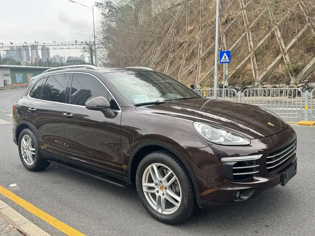 Porsche Cayenne 2017 — фото 3