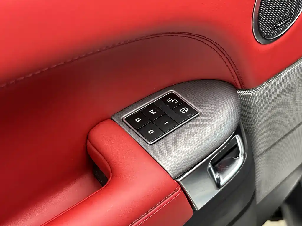 Land Rover Range Rover Sport 2014 — фото 19
