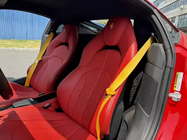 Ferrari F8 2019