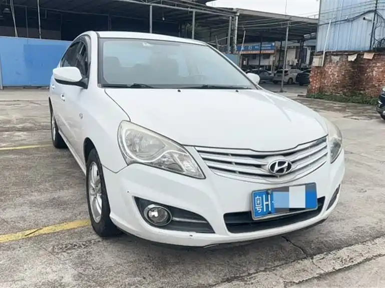 Hyundai Elantra 2013