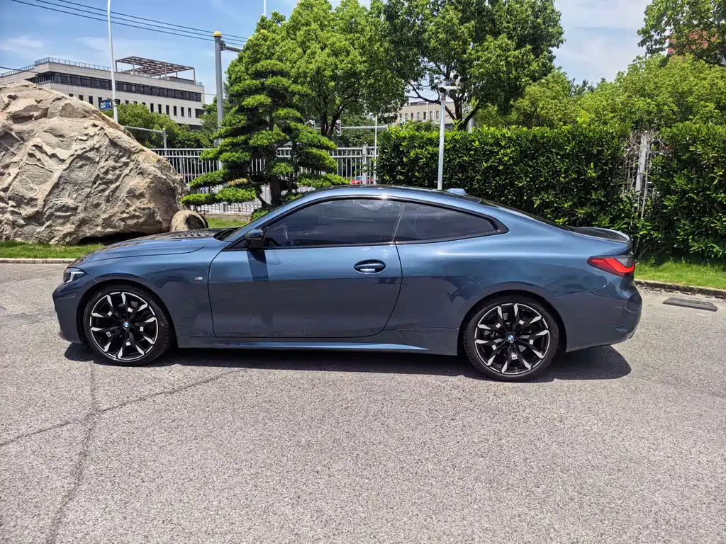 BMW 4 Series 2025 — фото 3