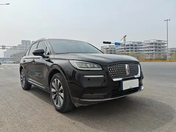 Lincoln Corsair 2021