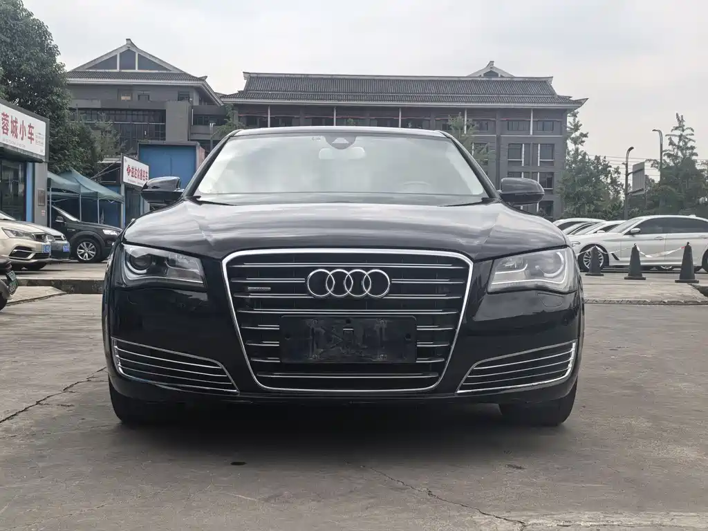 Audi A8 2014