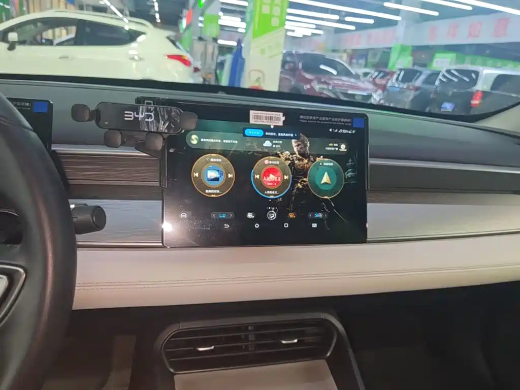BYD Seal 05 DM-i 2025 — фото 13