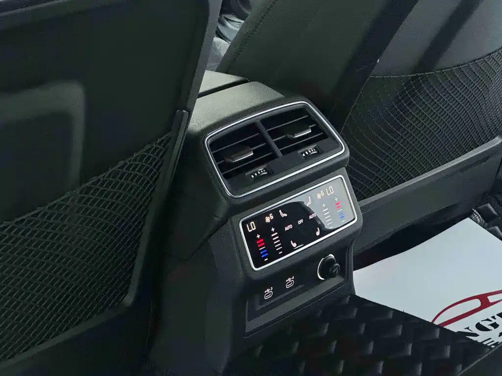 Audi A6L 2023 — фото 13