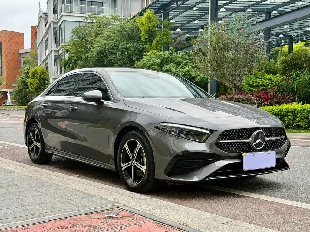 Mercedes-Benz A-Class 2024 — фото 5