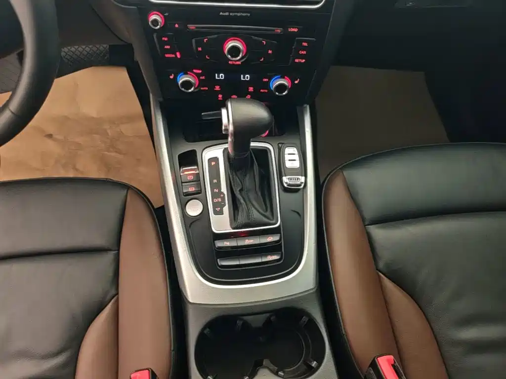 Audi Q5 2018 — фото 14