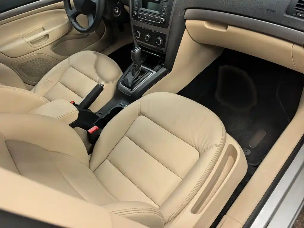 Skoda Octavia 2015 — фото 14