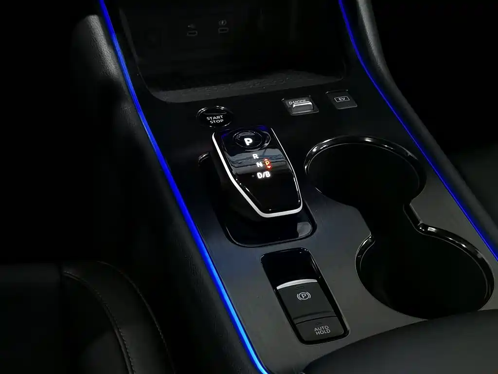 Nissan Sylphy 2023 — фото 13